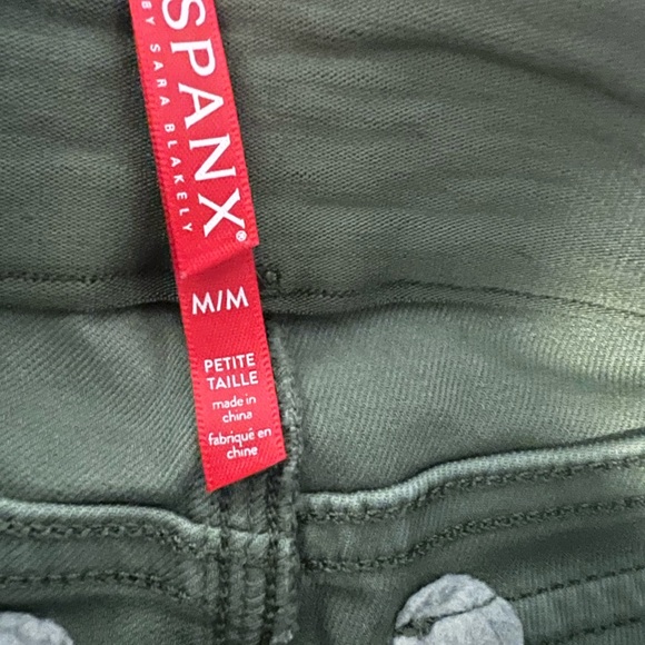 SPANX Twill Cargo Ankle Pant Soft Sage. PETITE Medium. Worn once, washed once. - Picture 3 of 5